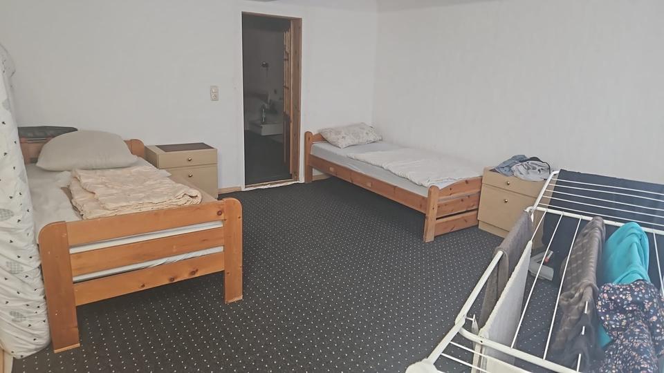 Etagenwohnung Alfeld (Leine) - 3 Zimmer, 100 m&sup2;, 1.000&euro; | Angebot:25590490