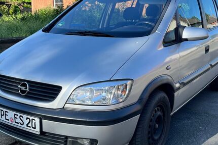 Opel Zafira 219.000 km 2.700 &euro; Peine 31226