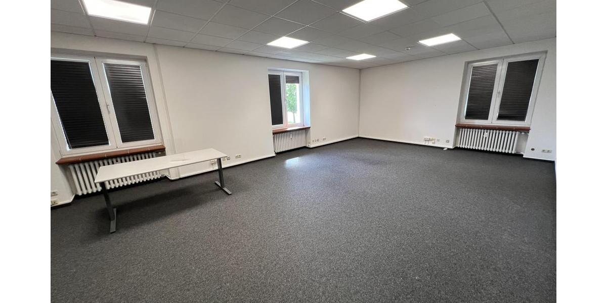 Büros zur Miete: von 208 m² bis 1.011 m² - Gewerbeobjekt Hildesheim Himmelsthür | Angebot:21137003