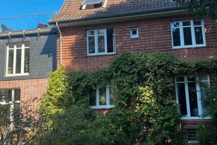 Haus Ilsede Adenstedt - 7 Zimmer, 243 m&sup2;, 465.000&euro; | Angebot:25408015