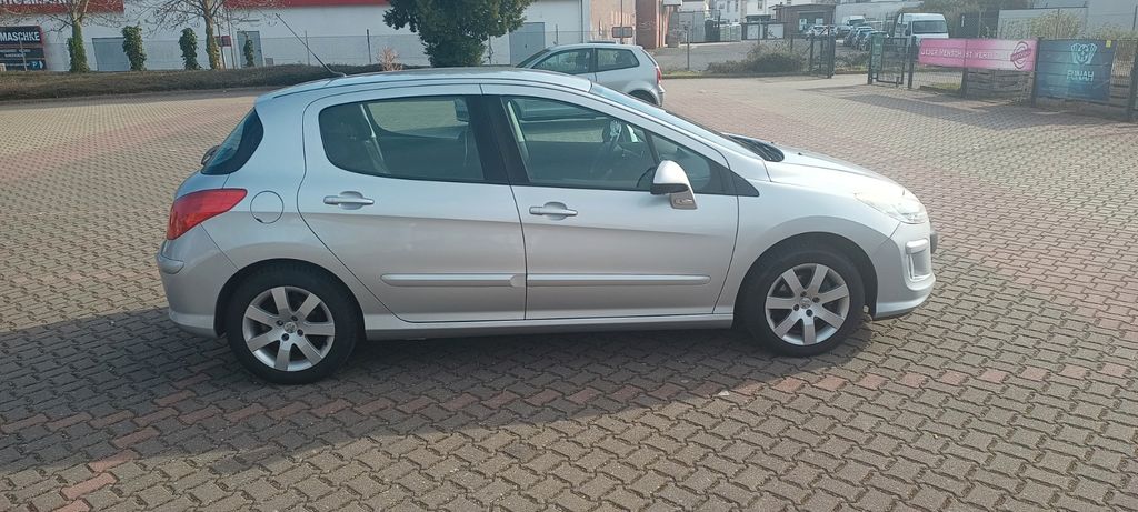 Peugeot 308 155.000 km 2.800 &euro; Schellerten 31174