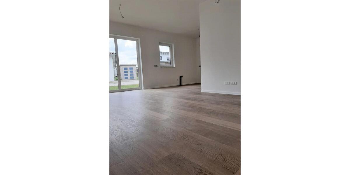 Bungalow Delligsen - 2 Zimmer, 70 m&sup2;, 910&euro; | Angebot:25097910