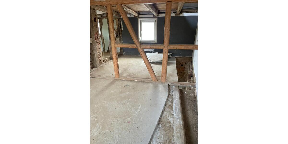 Einfamilienhaus Lamspringe - 5 Zimmer, 150 m&sup2;, 160.000&euro; | Angebot:24650303