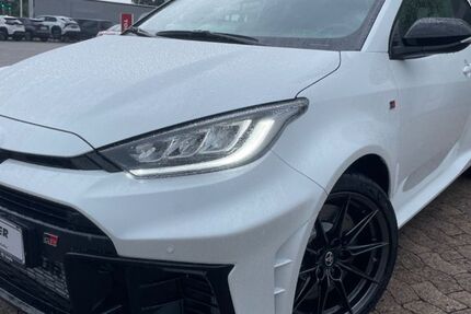 Toyota Yaris 3.900 km 49.990 &euro; Hildesheim 31137