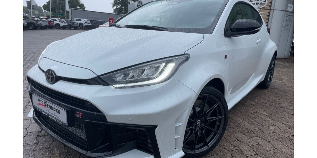 Toyota Yaris 3.900 km 49.990 &euro; Hildesheim 31137