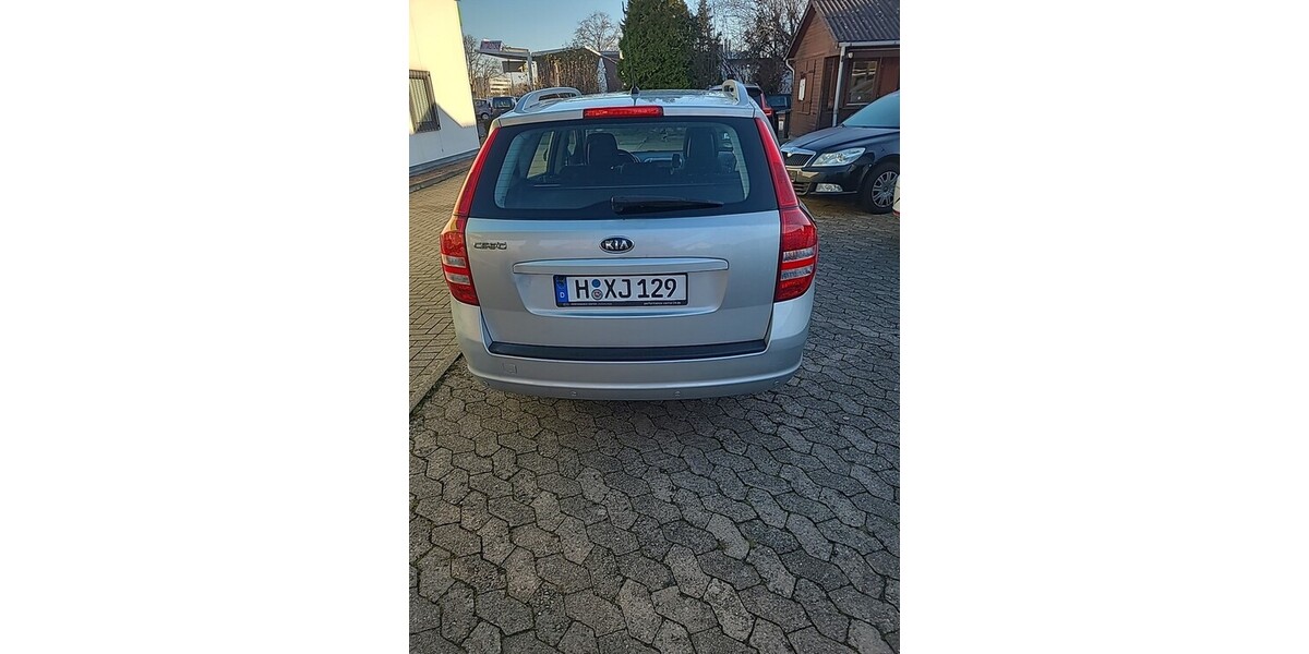 Kia Ceed 128.000 km 2.800 &euro; Hannover 30159