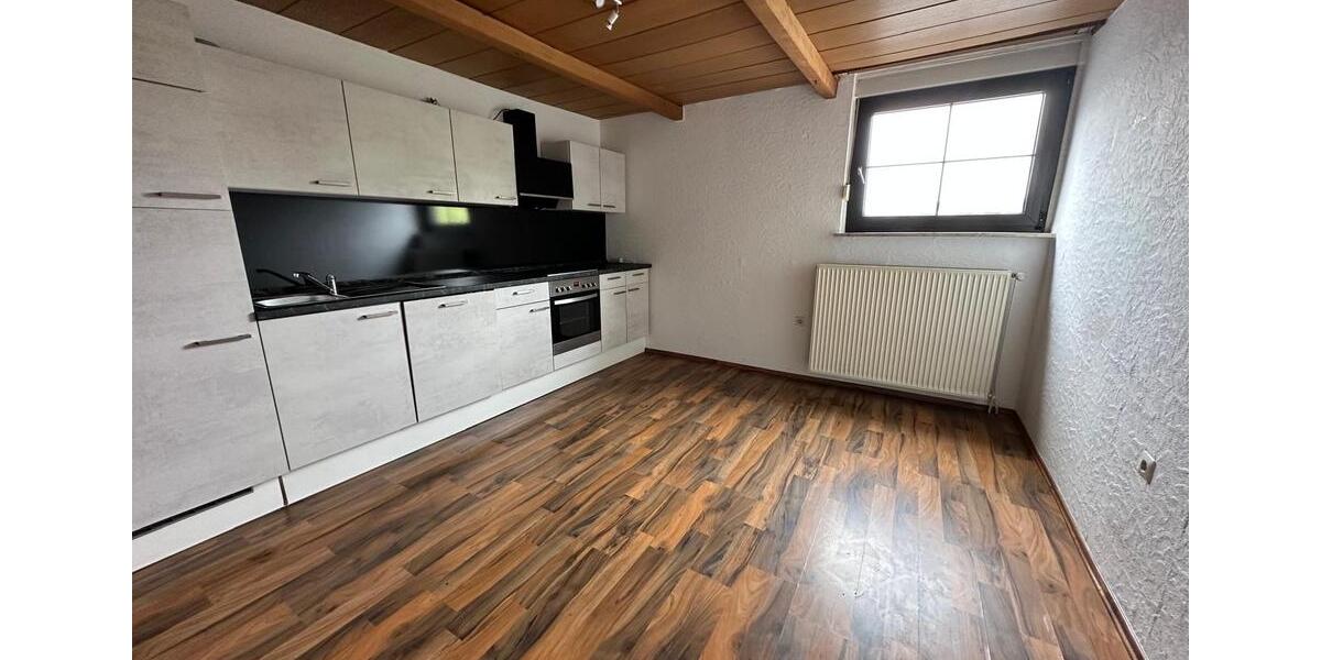 Etagenwohnung Hildesheim Oststadt/Stadtfeld - 6 Zimmer, 180 m&sup2;, 1.190&euro; | Angebot:24587675