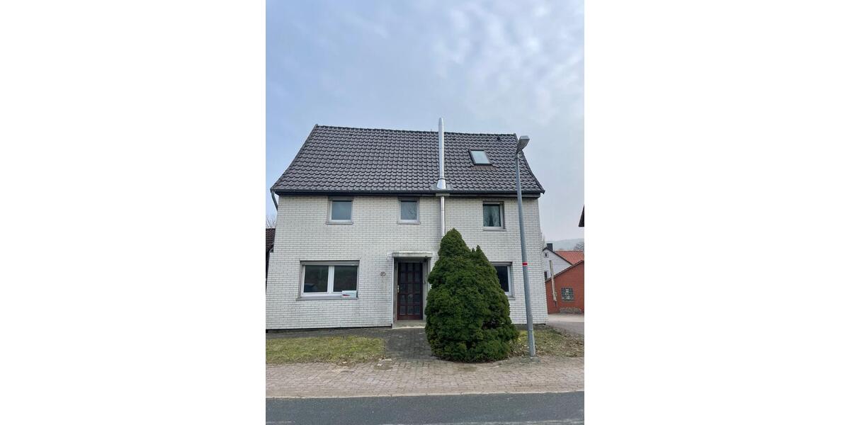 Einfamilienhaus Lamspringe - 5 Zimmer, 150 m&sup2;, 160.000&euro; | Angebot:24650303