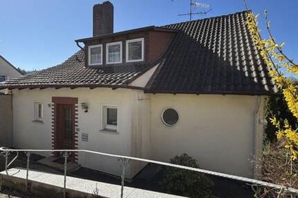Haus Alfeld (Leine) - 9 Zimmer, 190 m&sup2;, 175.000&euro; | Angebot:27091871
