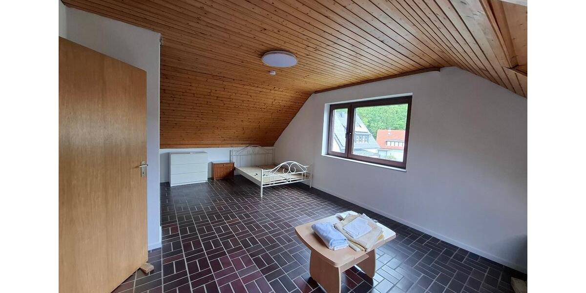 Dachgeschoßwohnung Hildesheim Bockfeld - 2 Zimmer, 62 m&sup2;, 450&euro; | Angebot:26660397