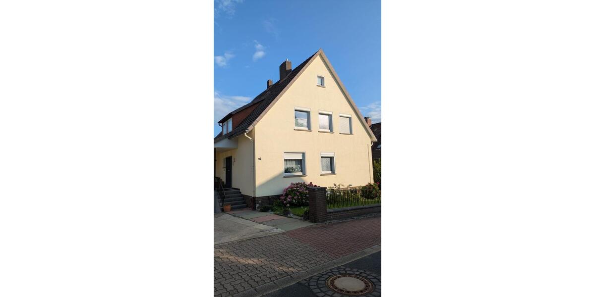 Einfamilienhaus Alfeld (Leine) - 8 Zimmer, 148 m&sup2;, 210.000&euro; | Angebot:24428792
