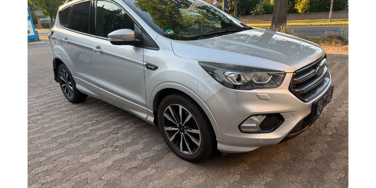 Ford Kuga 152.000 km 12.999 &euro; Adenstedt 31246