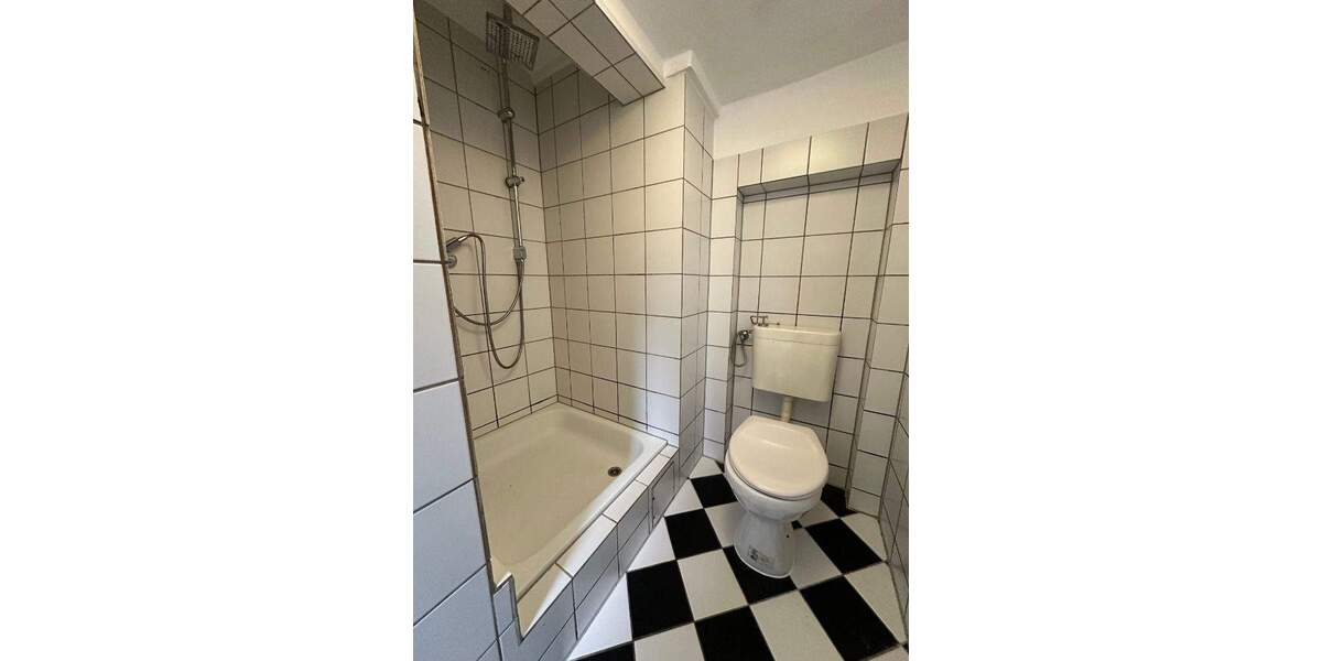 Etagenwohnung Hildesheim Ost - 2 Zimmer, 65 m&sup2;, 595&euro; | Angebot:25681986