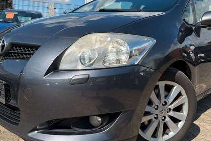 Toyota Auris 223.000 km 1.990 &euro; Hildesheim 31137