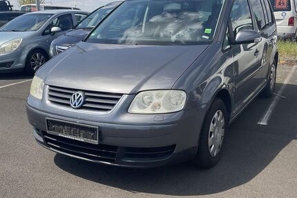VW Touran 135.000 km 4.990 &euro; Lehrte 31275