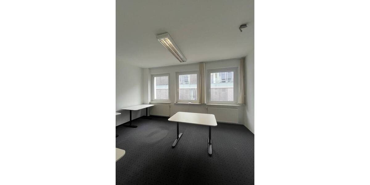 Gewerbeobjekt Hannover Südstadt - 1 Zimmer, 118 m&sup2;, 755&euro; | Angebot:25671349