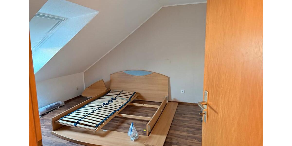 Dachgeschoßwohnung Salzgitter Ortschaft Nord - 3 Zimmer, 82 m&sup2;, 700&euro; | Angebot:25791732