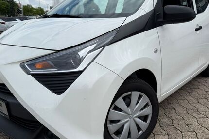 Toyota Aygo (X) 69.550 km 9.990 &euro; Hildesheim 31137
