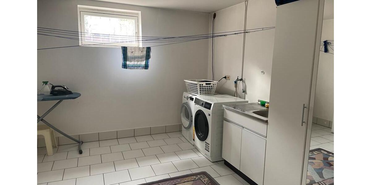 Einfamilienhaus Hildesheim Bockfeld - 5 Zimmer, 145 m&sup2;, 1.800&euro; | Angebot:25224680