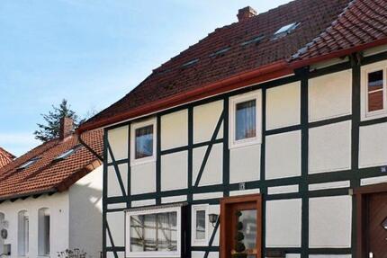 Haus Holle - 6 Zimmer, 124 m&sup2;, 780&euro; | Angebot:26673410