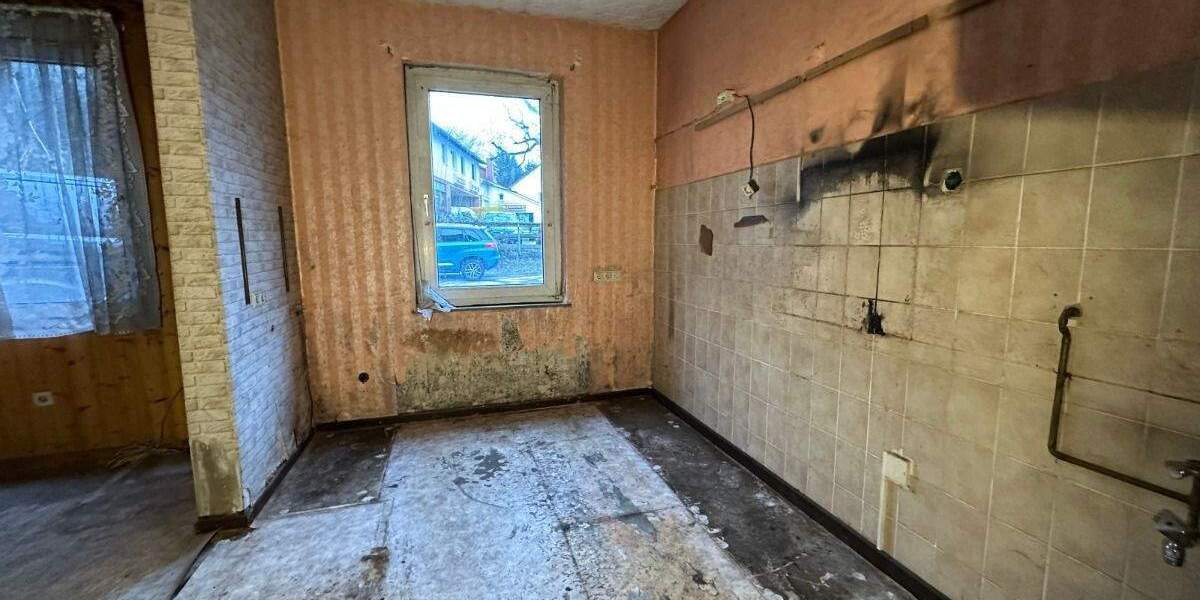 Einfamilienhaus Gronau - 6 Zimmer, 168 m&sup2;, 139.000&euro; | Angebot:25927985