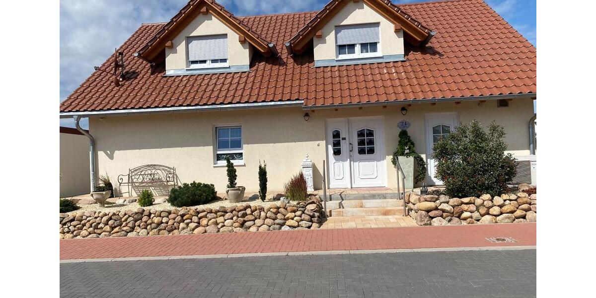 Einfamilienhaus Baddeckenstedt - 7 Zimmer, 249 m&sup2;, 695.000&euro; | Angebot:22419667