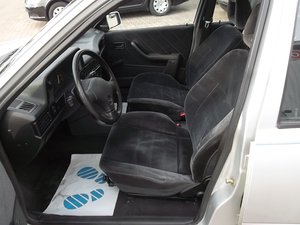 Opel Kadett E Beauty Lim. SEDAN GSD AUTOM- SERVO 74.000 km 2.800 &euro; Hannover 30179