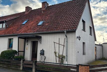 Haus Uetze - 7 Zimmer, 140 m&sup2;, 280.000&euro; | Angebot:25722769