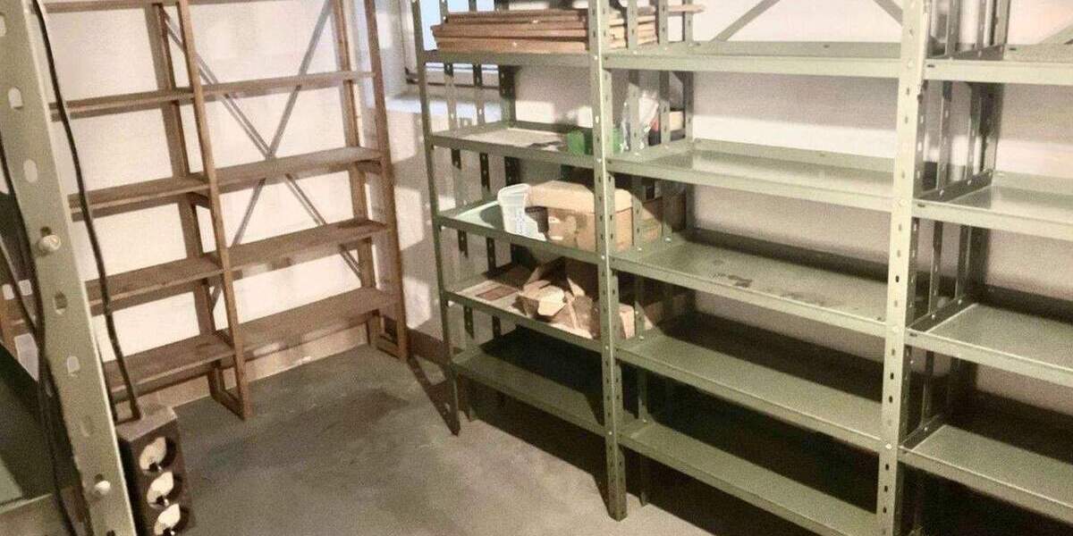 Etagenwohnung Alfeld - 3 Zimmer, 122 m&sup2;, 775&euro; | Angebot:25654261