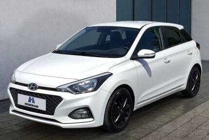 Hyundai i20 68.295 km 11.950 &euro; Salzgitter 38229