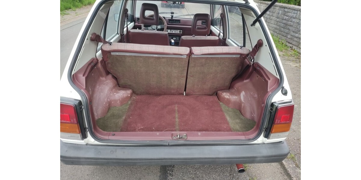 Daihatsu Charade 114.000 km 3.500 &euro; Laatzen 30880