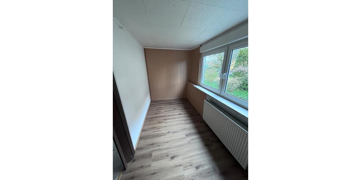 Reihenhaus Delligsen - 7 Zimmer, 190 m&sup2;, 1.050&euro; | Angebot:26035543