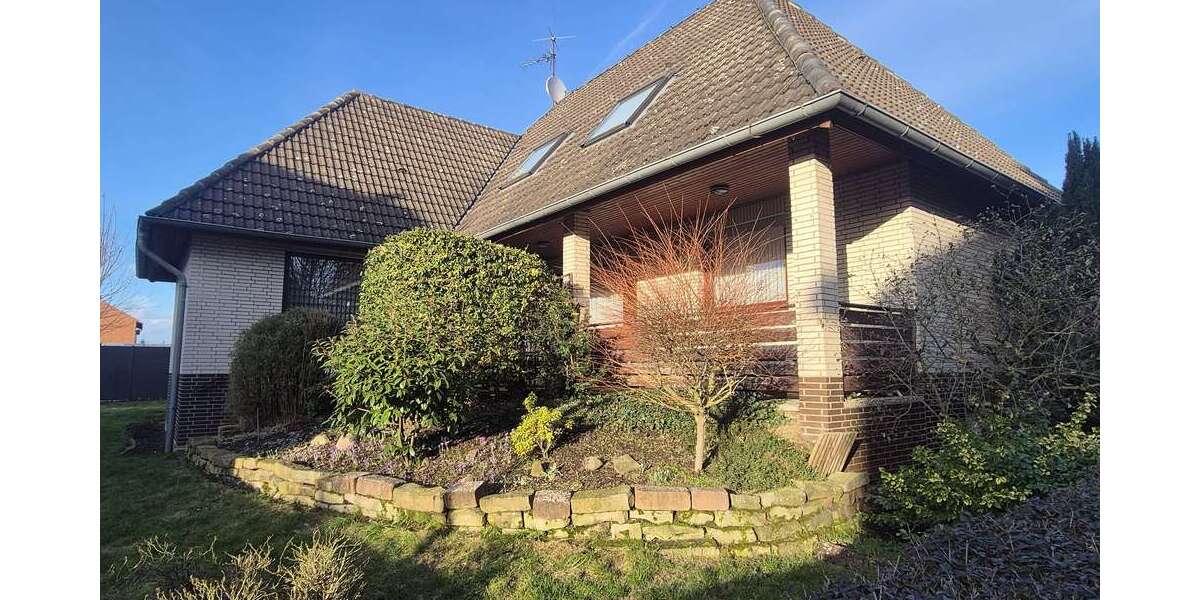 Einfamilienhaus Giesen - 8 Zimmer, 151 m&sup2;, 380.000&euro; | Angebot:25149546