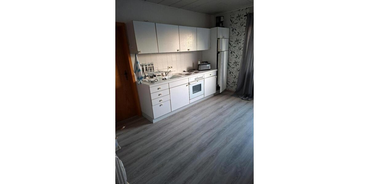 Dachgeschoßwohnung Sarstedt - 4 Zimmer, 86 m&sup2;, 50&euro; | Angebot:24408482