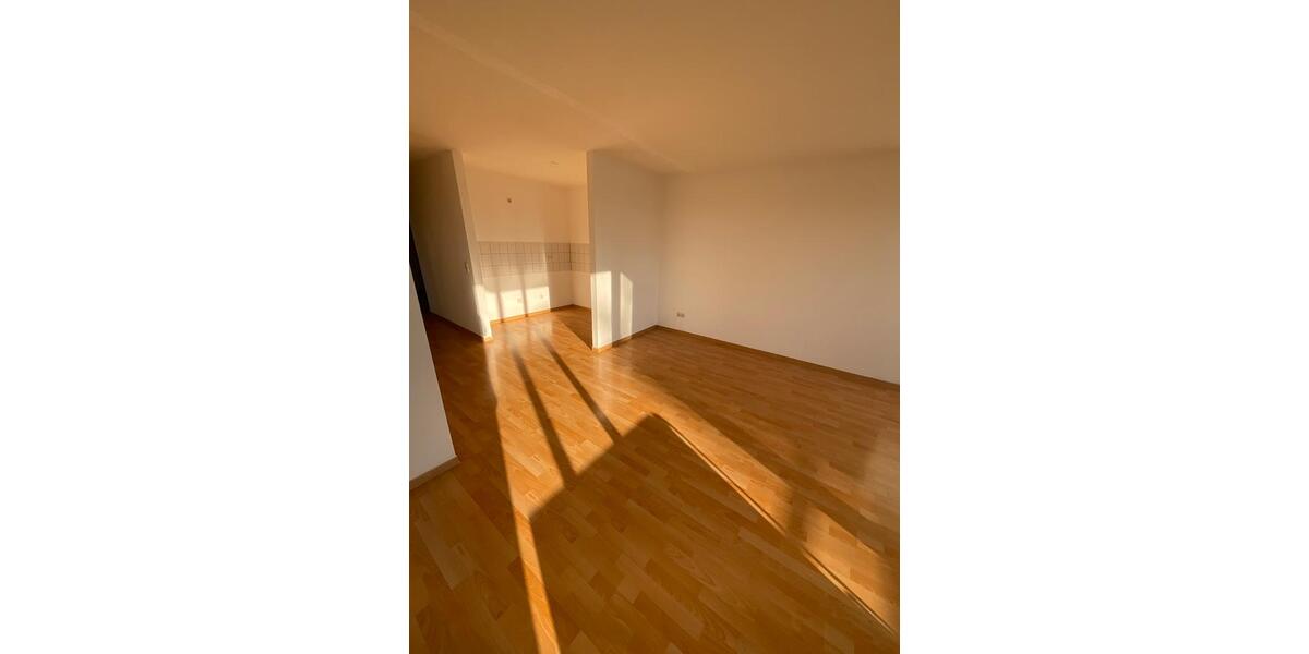 Etagenwohnung Ronnenberg - 2 Zimmer, 66 m&sup2;, 660&euro; | Angebot:25886890