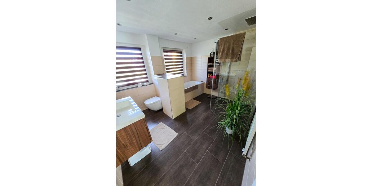 Reihenhaus Salzgitter - 3 Zimmer, 94 m&sup2;, 285.000&euro; | Angebot:25434117