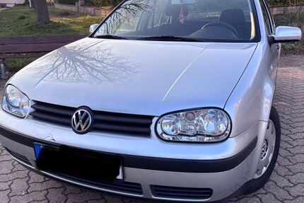 VW Golf 94.338 km 2.799 &euro; Alfeld 31061