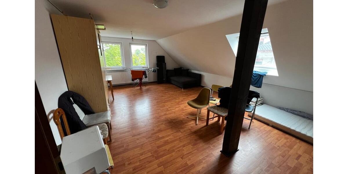 Dachgeschoßwohnung Salzgitter Ortschaft Nord - 8 Zimmer, 130 m&sup2;, 1.100&euro; | Angebot:26536399