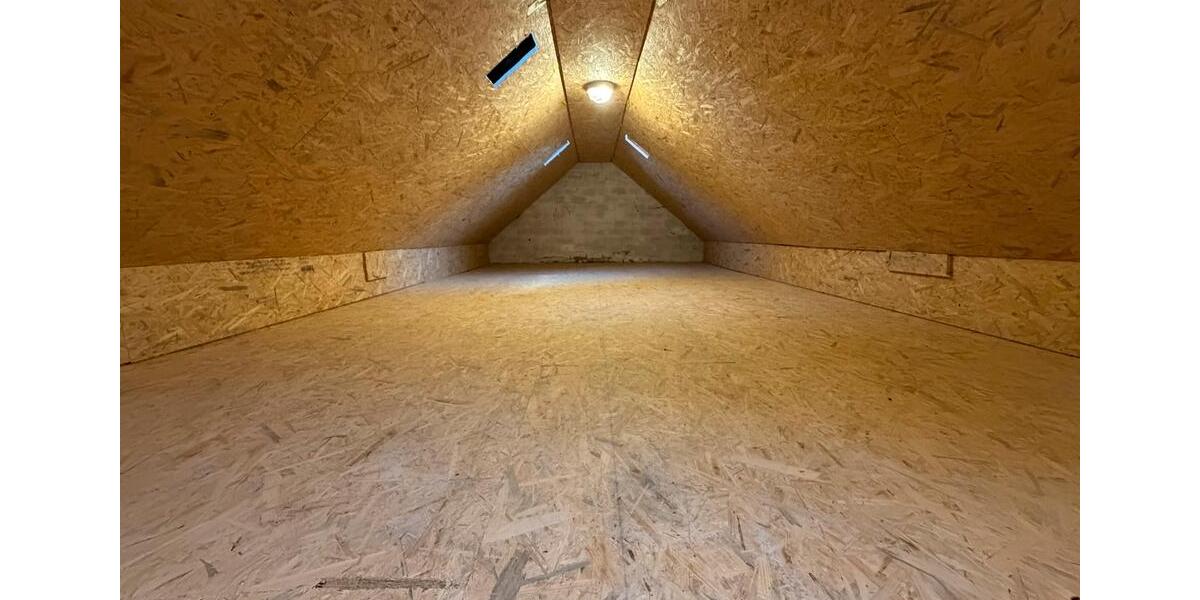 Dachgeschoßwohnung Peine Peine Kernstadt - 3 Zimmer, 80 m&sup2;, 850&euro; | Angebot:25842958