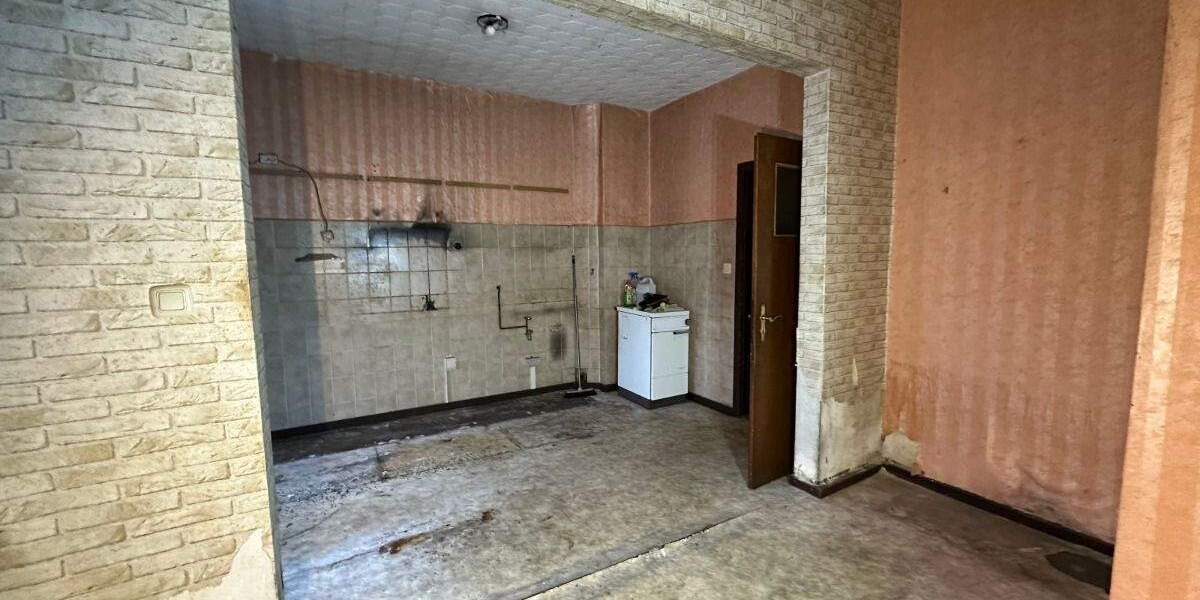 Einfamilienhaus Gronau - 6 Zimmer, 168 m&sup2;, 139.000&euro; | Angebot:25927985