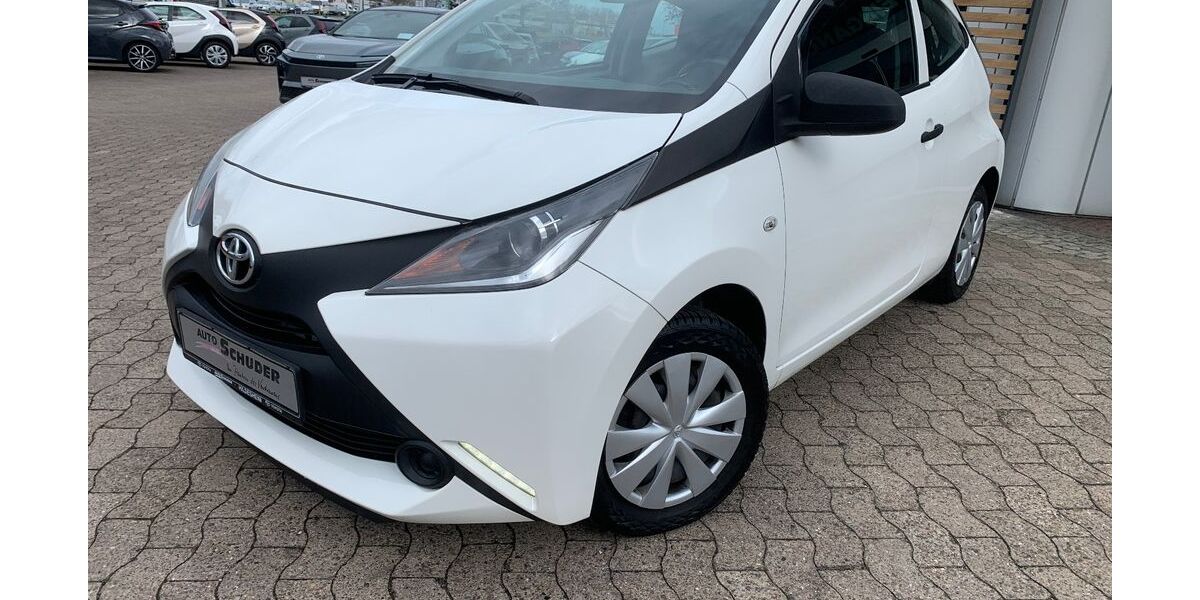 Toyota Aygo (X) 74.250 km 6.990 &euro; Hildesheim 31137