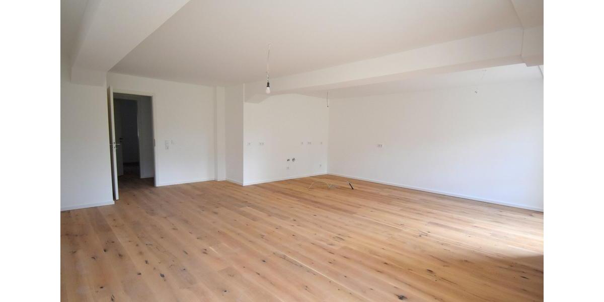 Etagenwohnung Hildesheim Bockfeld - 4 Zimmer, 125 m&sup2;, 1.350&euro; | Angebot:25790278