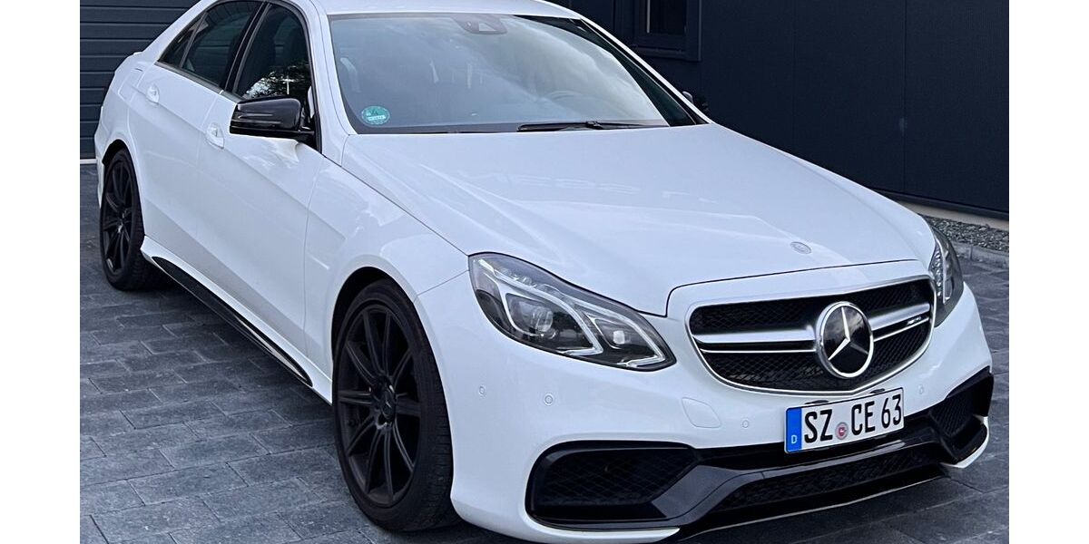 Mercedes-Benz E 63 AMG 149.999 km 35.800 &euro; Salzgitter 38229