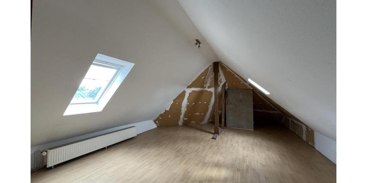 Großzügiges Wohnglück mit Platzgarantie - Etagenwohnung Hildesheim Itzum | Angebot:27312431