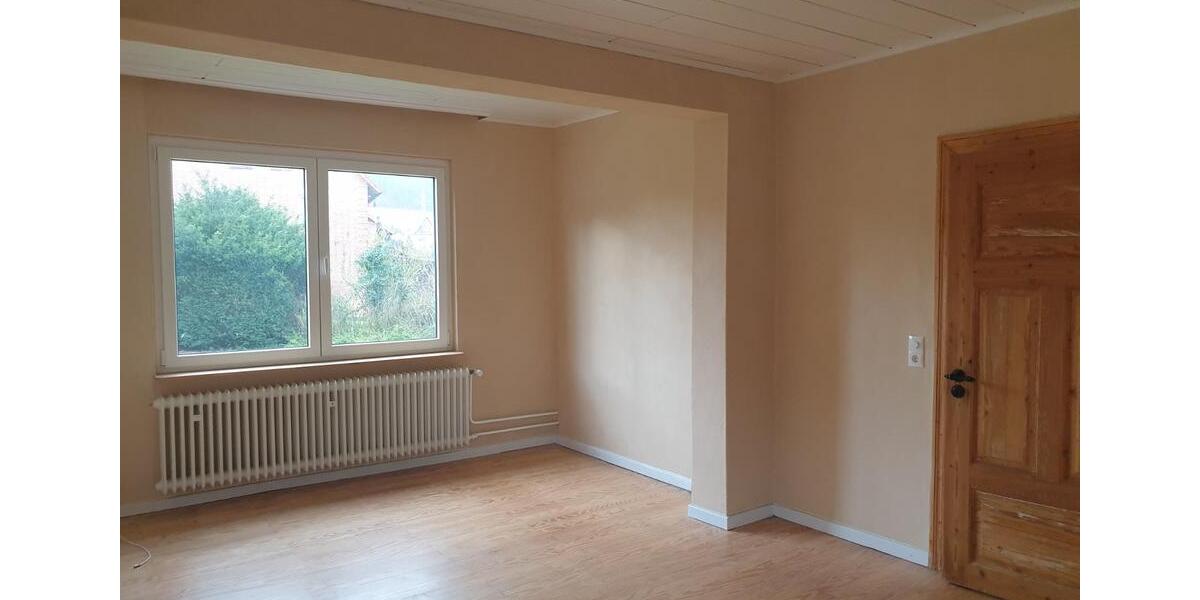 Einfamilienhaus Alfeld (Leine) - 7 Zimmer, 180 m&sup2;, 240.000&euro; | Angebot:25063370