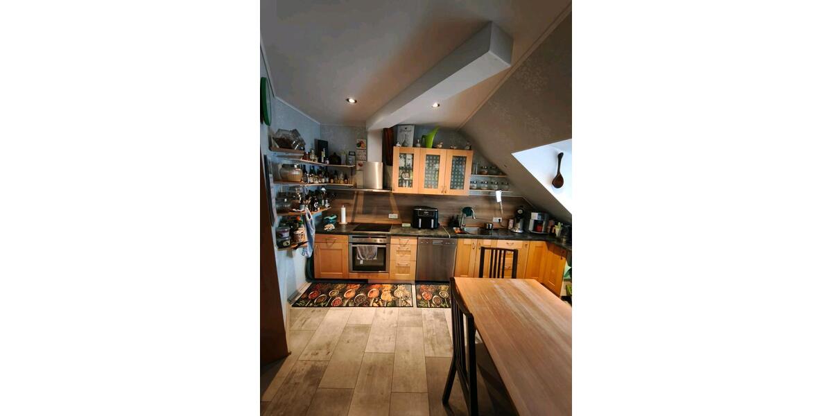 Etagenwohnung Harsum - 4 Zimmer, 160 m&sup2;, 800&euro; | Angebot:25960210