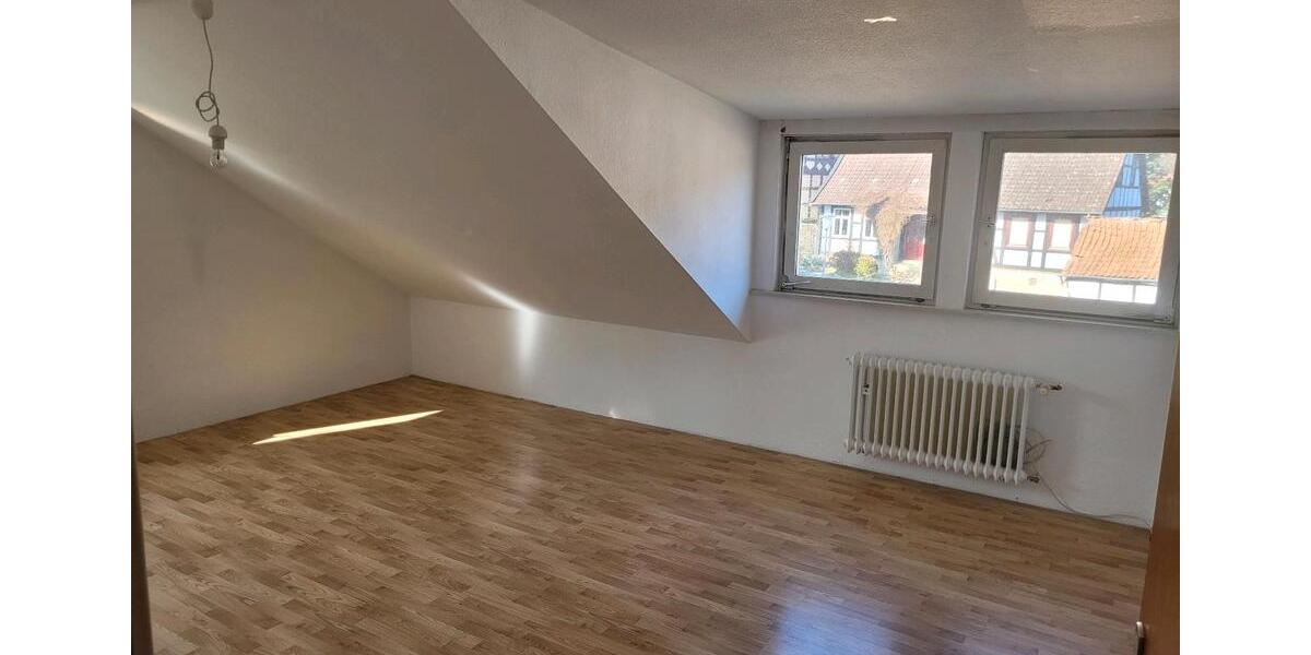 Dachgeschoßwohnung Lamspringe - 3 Zimmer, 70 m&sup2;, 500&euro; | Angebot:26015641