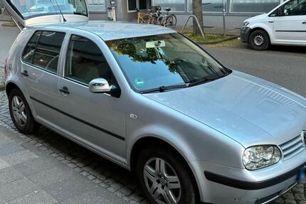 VW Golf 114.000 km 1.999 &euro; Hildesheim 31139