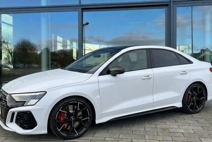 Audi RS3 13.500 km 58.500 &euro; Hannover 30165