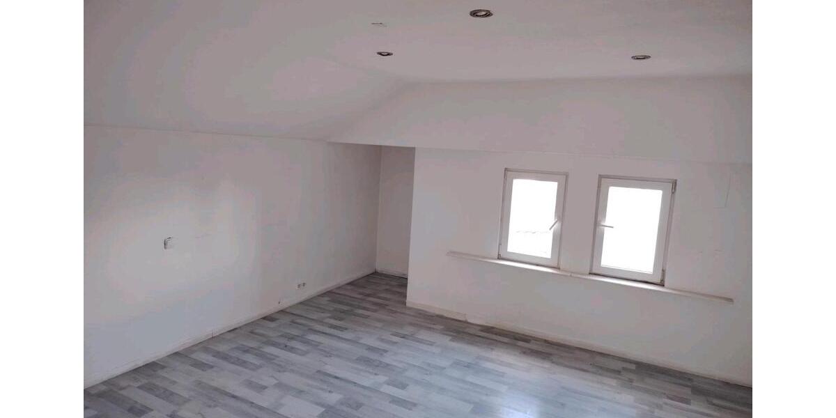 Dachgeschoßwohnung Hannover Linden-Limmer - 2 Zimmer, 68 m&sup2;, 670&euro; | Angebot:25989958